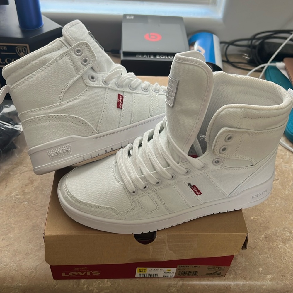 Levi's BB women's high top sneakers